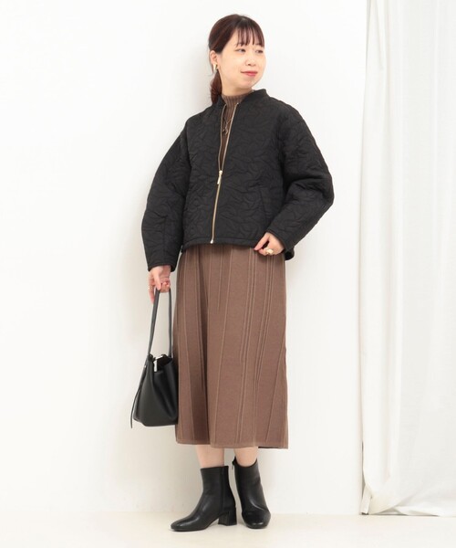 MICO COULIER（ミコクリエ）の「300タフタキルトブルゾン（ブルゾン・レディース・ブラック/グレイッシュベージュ・38）」の16枚目の写真