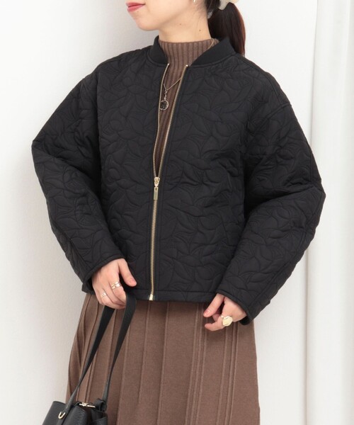 MICO COULIER（ミコクリエ）の「300タフタキルトブルゾン（ブルゾン・レディース・ブラック/グレイッシュベージュ・38）」の17枚目の写真