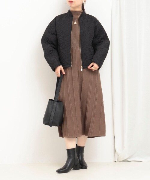 MICO COULIER（ミコクリエ）の「300タフタキルトブルゾン（ブルゾン・レディース・ブラック/グレイッシュベージュ・38）」の18枚目の写真