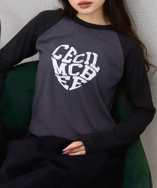 CECIL McBEE(セシルマクビー)の「テレコリブハートロゴクルーネックプルオーバー(Tシャツ/カットソー・レディース・オフホワイト/チャコールグレー・MEDIUM/LARGE)」の1枚目の写真
