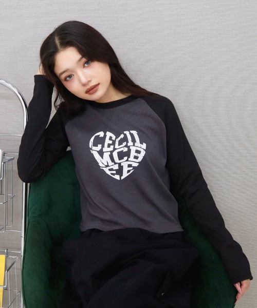 CECIL McBEE(セシルマクビー)の「テレコリブハートロゴクルーネックプルオーバー(Tシャツ/カットソー・レディース・オフホワイト/チャコールグレー・MEDIUM/LARGE)」の4枚目の写真