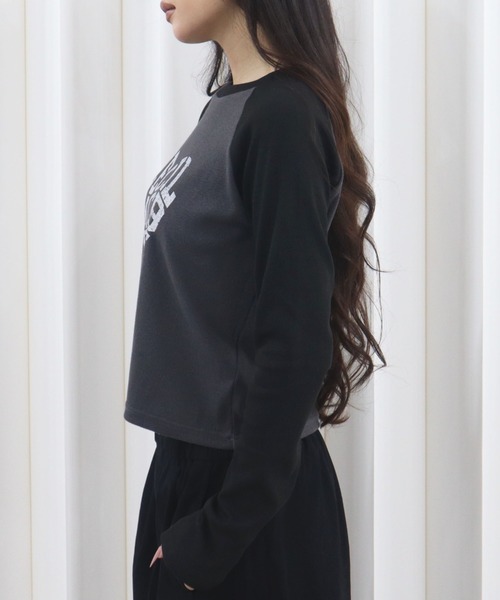 CECIL McBEE(セシルマクビー)の「テレコリブハートロゴクルーネックプルオーバー(Tシャツ/カットソー・レディース・オフホワイト/チャコールグレー・MEDIUM/LARGE)」の5枚目の写真