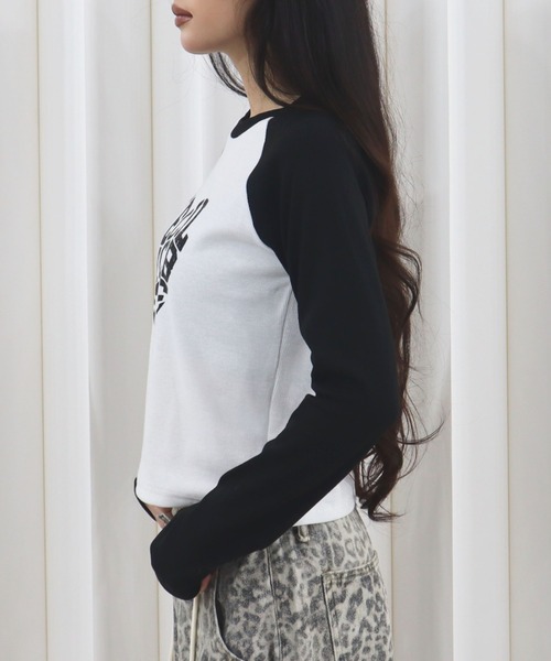 CECIL McBEE(セシルマクビー)の「テレコリブハートロゴクルーネックプルオーバー(Tシャツ/カットソー・レディース・オフホワイト/チャコールグレー・MEDIUM/LARGE)」の9枚目の写真