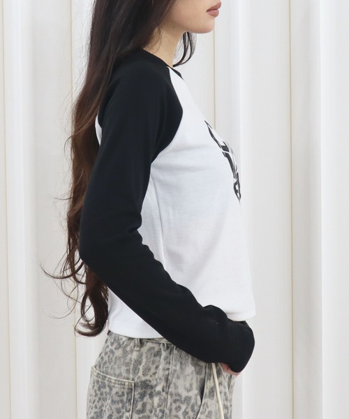 CECIL McBEE(セシルマクビー)の「テレコリブハートロゴクルーネックプルオーバー(Tシャツ/カットソー・レディース・オフホワイト/チャコールグレー・MEDIUM/LARGE)」の11枚目の写真