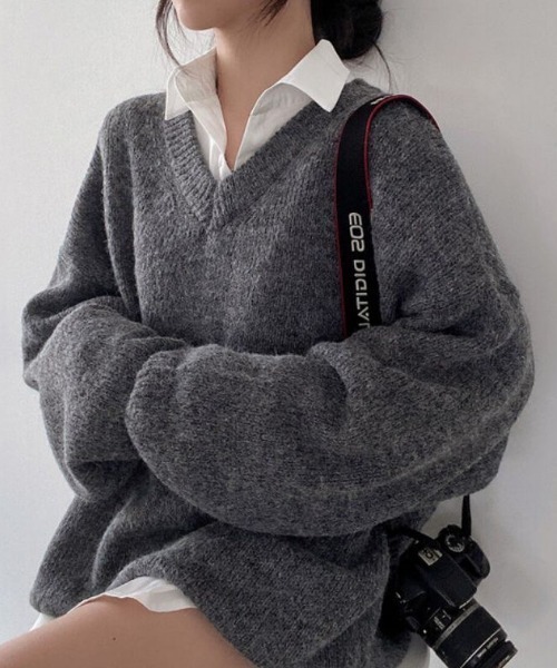 yuue' ( wear )(ユーイ)の「Vネックオーバーサイズニット/ボリュームセーター(ニット/セーター・レディース・グレー/アイボリー/ピンク・FREE)」の19枚目の写真