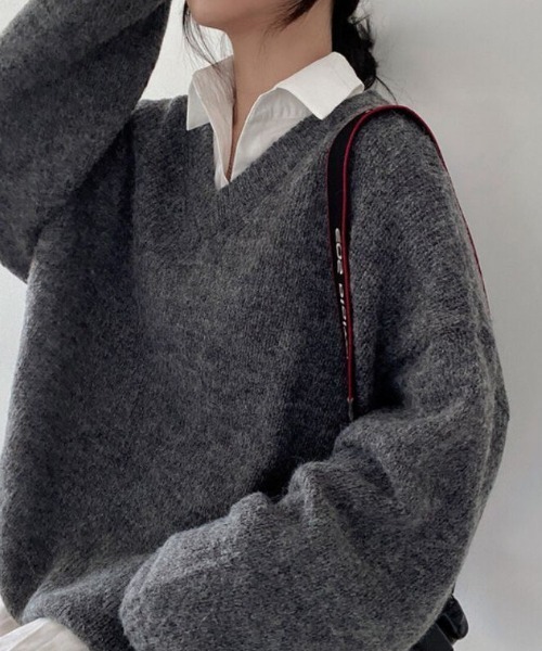 yuue' ( wear )(ユーイ)の「Vネックオーバーサイズニット/ボリュームセーター(ニット/セーター・レディース・グレー/アイボリー/ピンク・FREE)」の17枚目の写真
