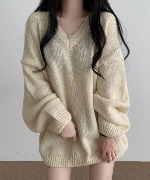 yuue' ( wear )(ユーイ)の「Vネックオーバーサイズニット/ボリュームセーター(ニット/セーター・レディース・グレー/アイボリー/ピンク・FREE)」の5枚目の写真