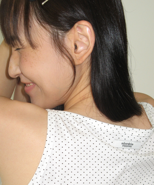 RONRON(ロンロン)の「DOT BOATNECK SLEEVELESS WHITE(Tシャツ/カットソー・レディース・その他・FREE)」の2枚目の写真