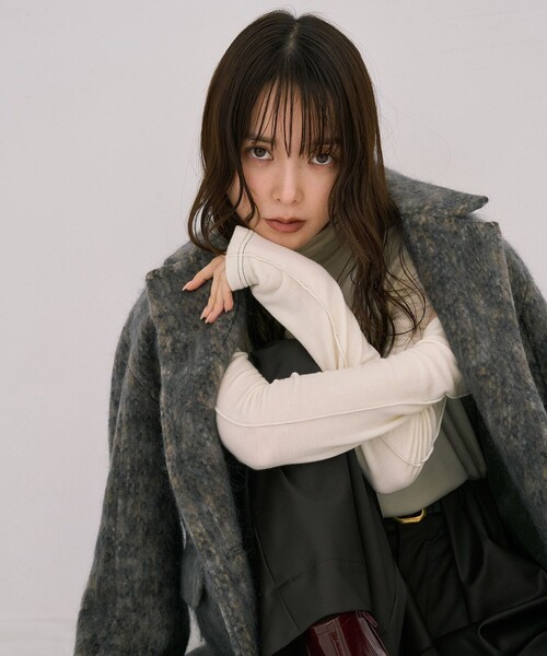 UNITED TOKYO（ユナイテッドトウキョウ）の「シャギーオーバージャケット｜ウールコート/モヘヤ/ジャケットコート/ショートコート/オフィスカジュアル/冬服（チェスターコート・レディース・ネイビー/ダークグレー・2/1）」の5枚目の写真