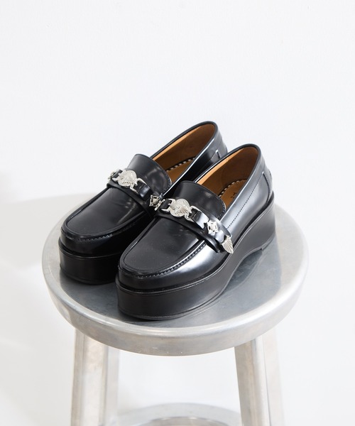 TOGA PULLA(トーガ プルラ)の「【TOGA PULLA/トーガプルラ】AJ1384/ローファー(ドレスシューズ・レディース・ブラック・36/37/38)」の3枚目の写真