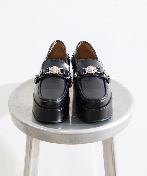 TOGA PULLA(トーガ プルラ)の「【TOGA PULLA/トーガプルラ】AJ1384/ローファー(ドレスシューズ・レディース・ブラック・36/37/38)」の2枚目の写真