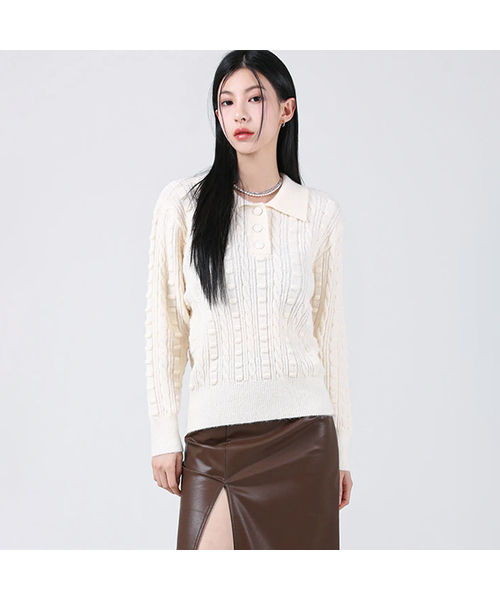 AVANDRESS(アバンドレス )の「Lumpy Collar Button Knit IVORY(ニット/セーター・レディース・アイボリー・FREE)」の1枚目の写真