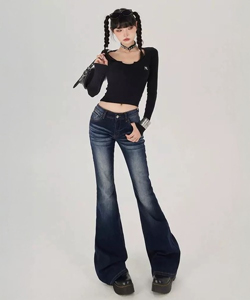 VIBGYOR（ヴィブジョー）の「【EIZZ/アイズ】Y2K ローライズ フレアデニムパンツ（デニムパンツ・レディース・ブルー・FREE）」の6枚目の写真