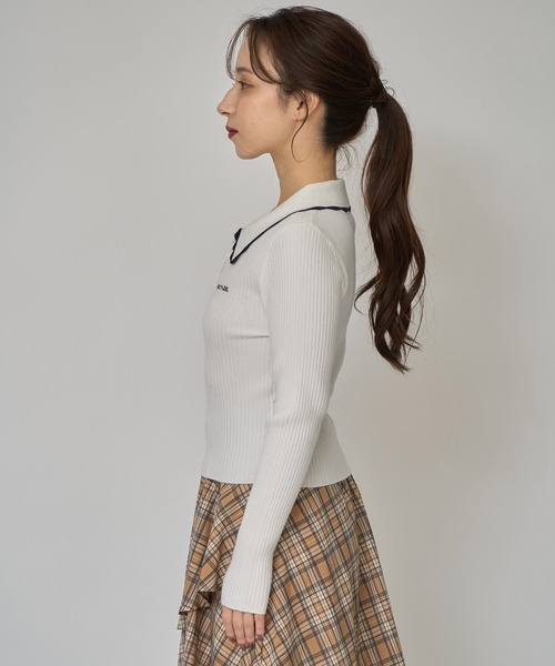 REDYAZEL(レディアゼル)の「スカラカラーポロニットプルオーバー(ニット/セーター・レディース・ブラック/オフホワイト/グレー/ボルドー・FREE)」の17枚目の写真