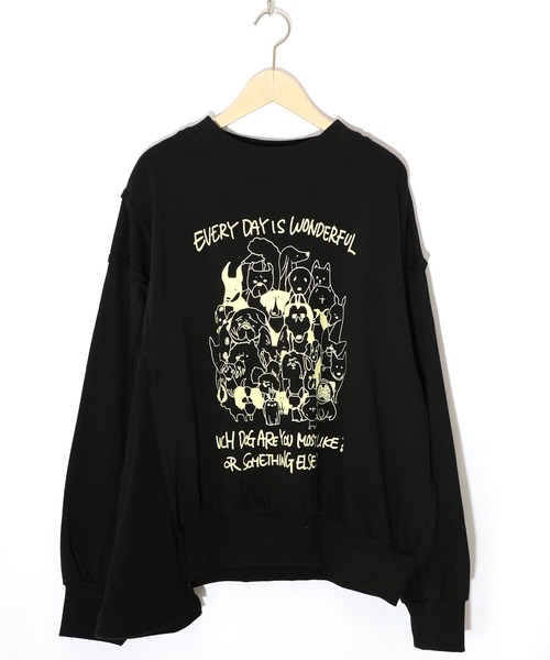 ScoLar（スカラー）の「153742：毎日がわんダフル柄アシメプルオーバー（Tシャツ/カットソー・レディース・ブラック/杢グレー/オートミール・M）」の2枚目の写真