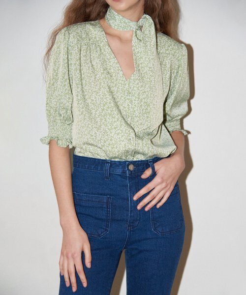 SALON DE YOHN(サロンドヨーン)の「Denim Boot cut Pants(デニムパンツ・レディース・その他・SMALL/MEDIUM/LARGE)」の3枚目の写真