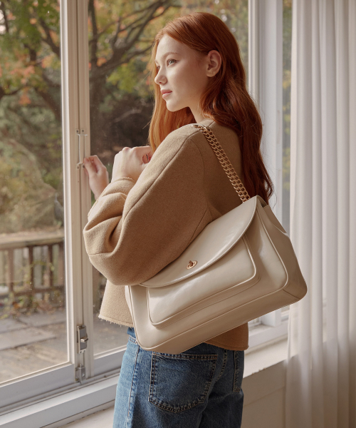 VALLUAT(バリュエット)の「Vere bag_Ivory(ショルダーバッグ・レディース・その他・FREE)」の1枚目の写真