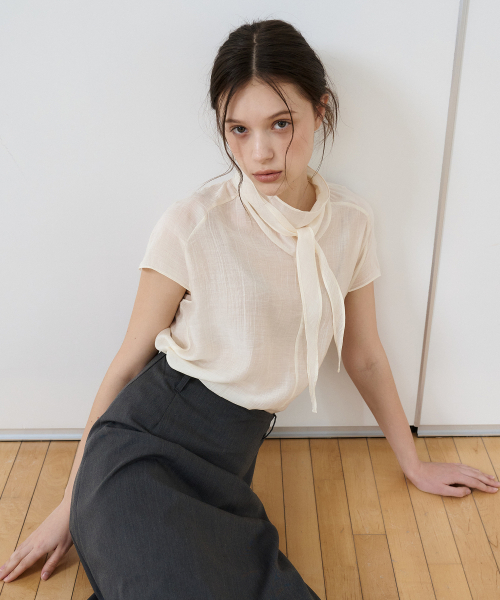 BIBYSEOB（バイバイソプ）の「ハイネックスカーフハーフブラウスアイボリー[T52]（シャツ/ブラウス・レディース・アイボリー・FREE）」の3枚目の写真