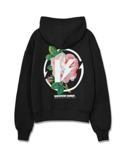 VERSE ONE(バースワン)の「FLOWER SYMBOL LOGO PULLOVER HOODIE BLACK(パーカー・レディース・その他・LARGE/MEDIUM/SMALL)」の2枚目の写真