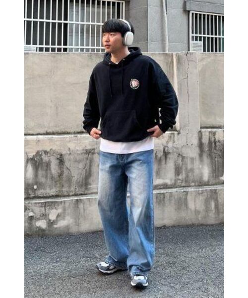 VERSE ONE(バースワン)の「FLOWER SYMBOL LOGO PULLOVER HOODIE BLACK(パーカー・レディース・その他・LARGE/MEDIUM/SMALL)」の14枚目の写真