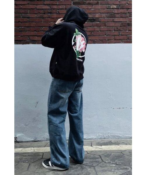 VERSE ONE(バースワン)の「FLOWER SYMBOL LOGO PULLOVER HOODIE BLACK(パーカー・レディース・その他・LARGE/MEDIUM/SMALL)」の15枚目の写真