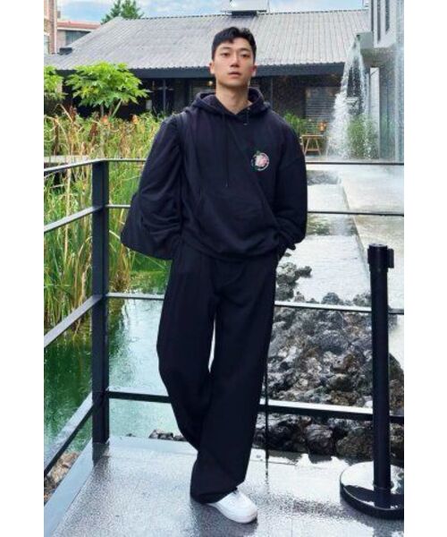 VERSE ONE(バースワン)の「FLOWER SYMBOL LOGO PULLOVER HOODIE BLACK(パーカー・レディース・その他・LARGE/MEDIUM/SMALL)」の17枚目の写真