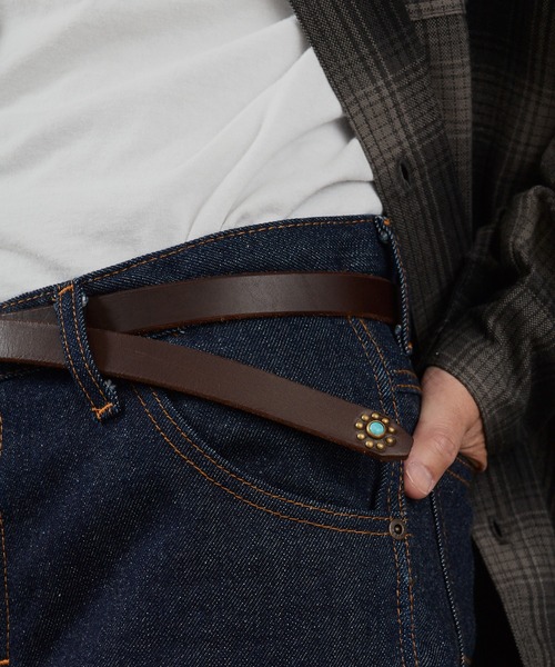 HTC(エイチティーシー)の「HTC/エイチティーシー 25TH 1POINT END FLOWER TQ 0.75 アンティーク加工 スタッズ レザーベルト(ベルト・メンズ・ブラウン/ブラック・32/34)」の6枚目の写真