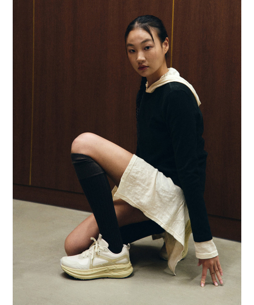 HUMTTO(ハムト)の「女性 テンセル 起毛 Tシャツ フラッフィ(Tシャツ/カットソー・レディース・ブラック/ラベンダー/オートミール・SMALL/MEDIUM/LARGE/X-LARGE)」の8枚目の写真