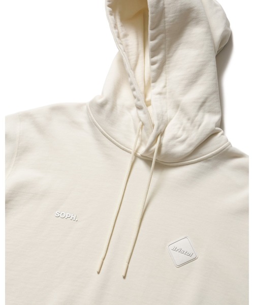 F.C.Real Bristol（エフシーレアルブリストル）の「CUT-OFF LOGO SWEAT HOODIE（パーカー・メンズ・ブラック/ブルー/オフホワイト/レッド・SMALL/MEDIUM/LARGE/X-LARGE/XX-LARGE）」の16枚目の写真
