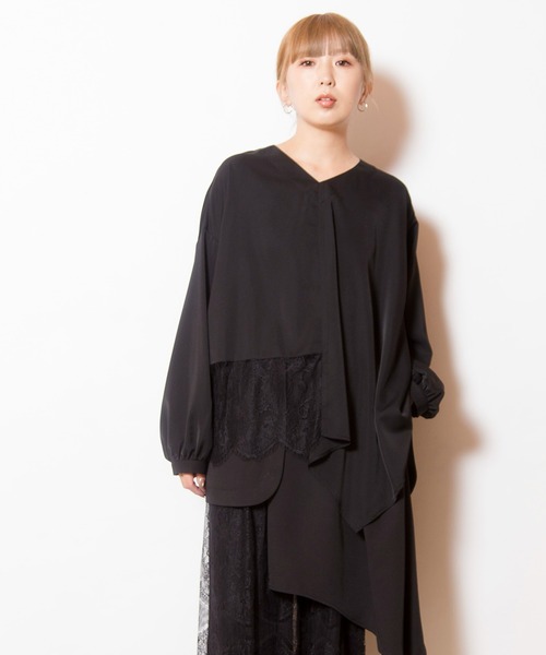 OSMOSIS（オズモーシス）の「アシンメトリーレース切替ブラウス（シャツ/ブラウス・レディース・ライトベージュ/ブラック/ホワイト・ONE SIZE）」の2枚目の写真