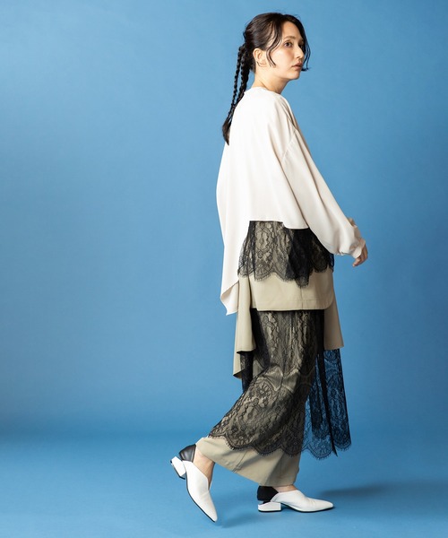 OSMOSIS（オズモーシス）の「アシンメトリーレース切替ブラウス（シャツ/ブラウス・レディース・ライトベージュ/ブラック/ホワイト・ONE SIZE）」の7枚目の写真