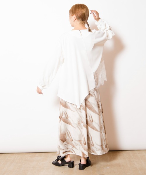 OSMOSIS（オズモーシス）の「アシンメトリーレース切替ブラウス（シャツ/ブラウス・レディース・ライトベージュ/ブラック/ホワイト・ONE SIZE）」の14枚目の写真