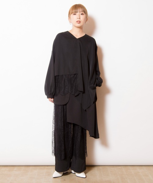 OSMOSIS（オズモーシス）の「アシンメトリーレース切替ブラウス（シャツ/ブラウス・レディース・ライトベージュ/ブラック/ホワイト・ONE SIZE）」の21枚目の写真