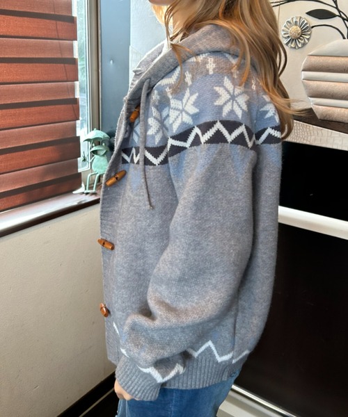 Loco Ocean(ロコオーシャン)の「ノルディック柄ゆるもこフードニット(ニット/セーター・レディース・ネイビー/ピンク・FREE)」の8枚目の写真