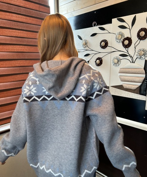 Loco Ocean(ロコオーシャン)の「ノルディック柄ゆるもこフードニット(ニット/セーター・レディース・ネイビー/ピンク・FREE)」の10枚目の写真