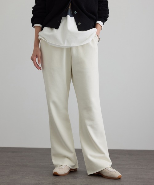 SALON adam et rope'（サロン アダム エ ロペ）の「【WEB・一部店舗限定】セミフレアスウェットパンツ / セットアップ対応（その他パンツ・レディース・チャコールグレー/オフホワイト/ブラウン系その他2・FREE）」の9枚目の写真