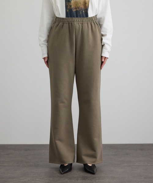 SALON adam et rope'（サロン アダム エ ロペ）の「【WEB・一部店舗限定】セミフレアスウェットパンツ / セットアップ対応（その他パンツ・レディース・チャコールグレー/オフホワイト/ブラウン系その他2・FREE）」の12枚目の写真