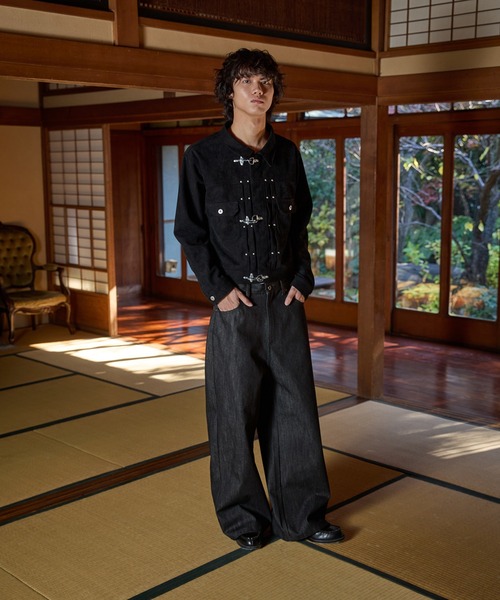 kutir（クティール）の「FIREMAN STUDS DESIGN ASSORTED SHORT JACKET／ファイヤーマンスタッズデザインアソートショートジャケット（デニムジャケット・メンズ・ブラウン/ブラック/ブラック系/インディゴブルー・MEDIUM/LARGE）」の8枚目の写真