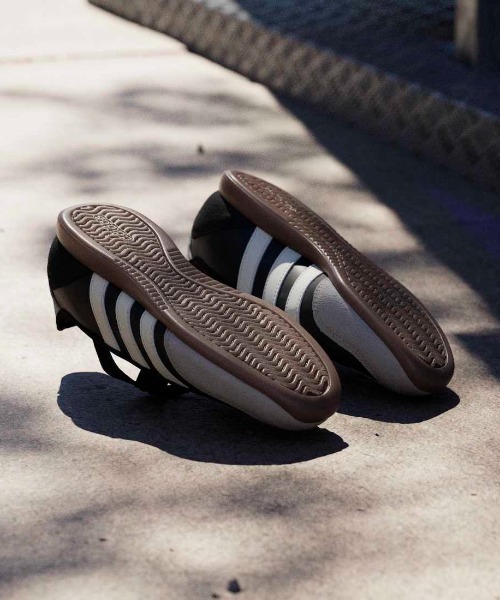 adidas（アディダス）の「アディダス adidas バレダ メリー ジェーン（スニーカー・レディース・ブラック×ホワイト・23.0cm/23.5cm/24.0cm/24.5cm/25.0cm）」の5枚目の写真