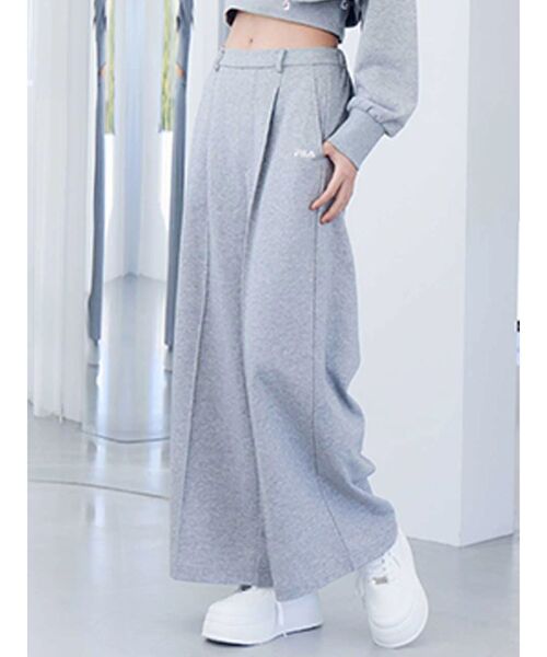 FILA（フィラ）の「【FILA別注】裏毛センターシームパンツ（その他パンツ・レディース・チャコールグレー/グレー・MEDIUM/SMALL）」の3枚目の写真