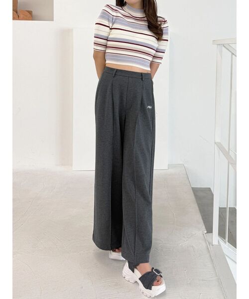 FILA（フィラ）の「【FILA別注】裏毛センターシームパンツ（その他パンツ・レディース・チャコールグレー/グレー・MEDIUM/SMALL）」の9枚目の写真