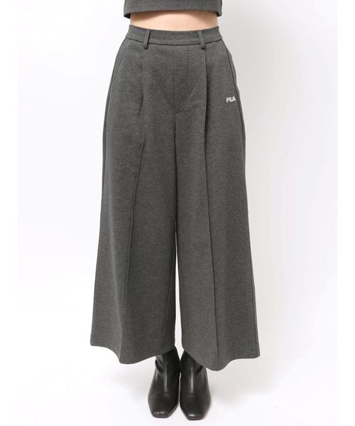 FILA（フィラ）の「【FILA別注】裏毛センターシームパンツ（その他パンツ・レディース・チャコールグレー/グレー・MEDIUM/SMALL）」の13枚目の写真