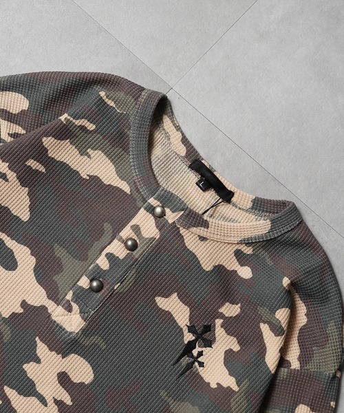 カモフラージュ サーマル ヘンリーネック ロングスリーブ Tシャツ