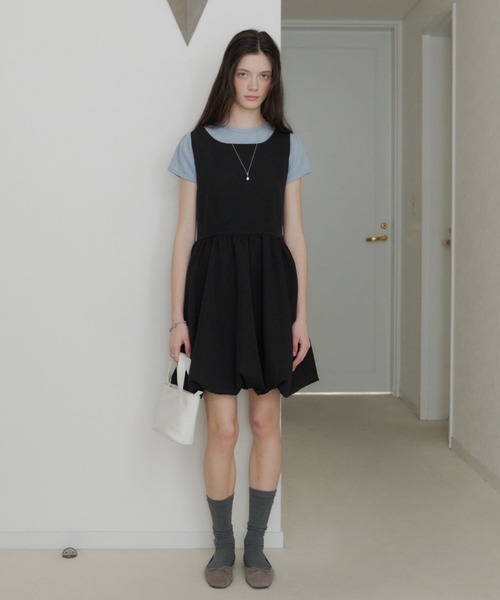 GIUNON（ジウノン）の「2way switching balloon dress / 2way切り替えバルーンワンピ（ワンピース・レディース・ブラック・0/1）」の2枚目の写真