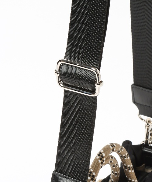 BAYFLOW（ベイフロー）の「[軽量キルト素材]刺繍ロゴキルトショルダー（ショルダーバッグ・レディース・グレー/オフホワイト/ライトブルー/ブラック・FREE）」の10枚目の写真