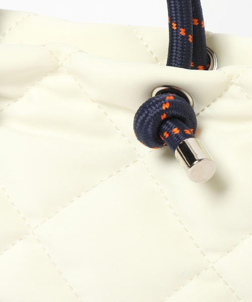 BAYFLOW（ベイフロー）の「[軽量キルト素材]刺繍ロゴキルトショルダー（ショルダーバッグ・レディース・グレー/オフホワイト/ライトブルー/ブラック・FREE）」の22枚目の写真