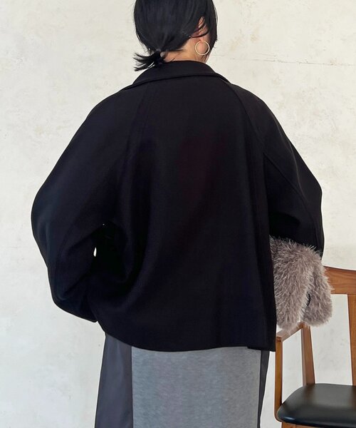 un dix cors(アンディコール)の「スタンドカラーショートコート(その他アウター・レディース・ブラック/チャコールグレー/グレー・FREE)」の11枚目の写真