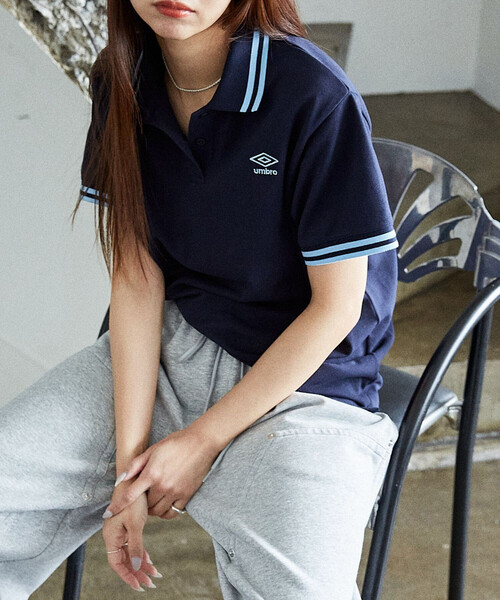 UMBRO(アンブロ)の「UMBRO × PUBLUX/アンブロ 別注 ワンポイント刺繍 鹿の子 ポロシャツ 限定展開(ポロシャツ・レディース・ブラック/ナチュラル/ネイビー/ブラウン・フリ-)」の5枚目の写真
