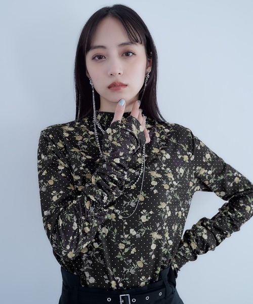 HARE（ハレ）の「フラワードットガラカットソー(HARE)（Tシャツ/カットソー・レディース・ブルー/イエロー/パープル・FREE）」の10枚目の写真