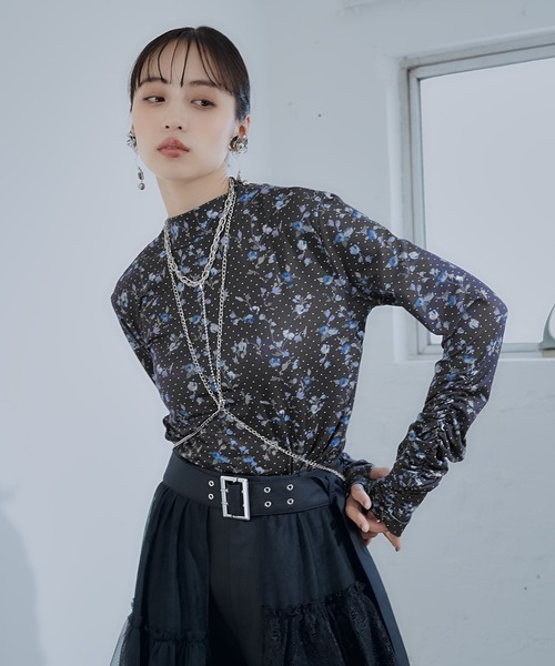 HARE（ハレ）の「フラワードットガラカットソー(HARE)（Tシャツ/カットソー・レディース・ブルー/イエロー/パープル・FREE）」の15枚目の写真